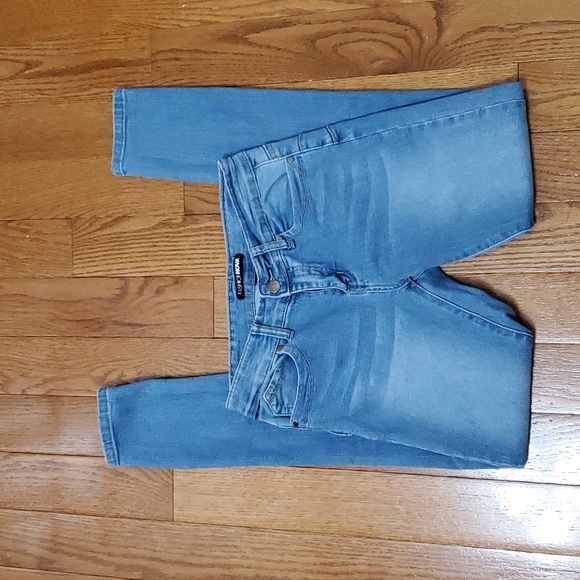 $🔽(EUC)👖 FASHION NOVA 👖JEANS BUNDLE - Picture 3 of 8